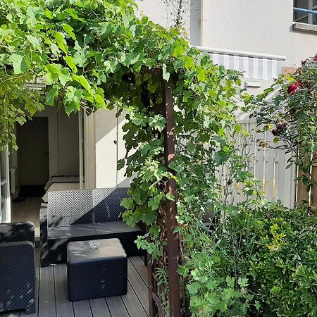 Pratique Et Calme Dans Centre De Evry Apartman Courcouronnes Kültér fotó
