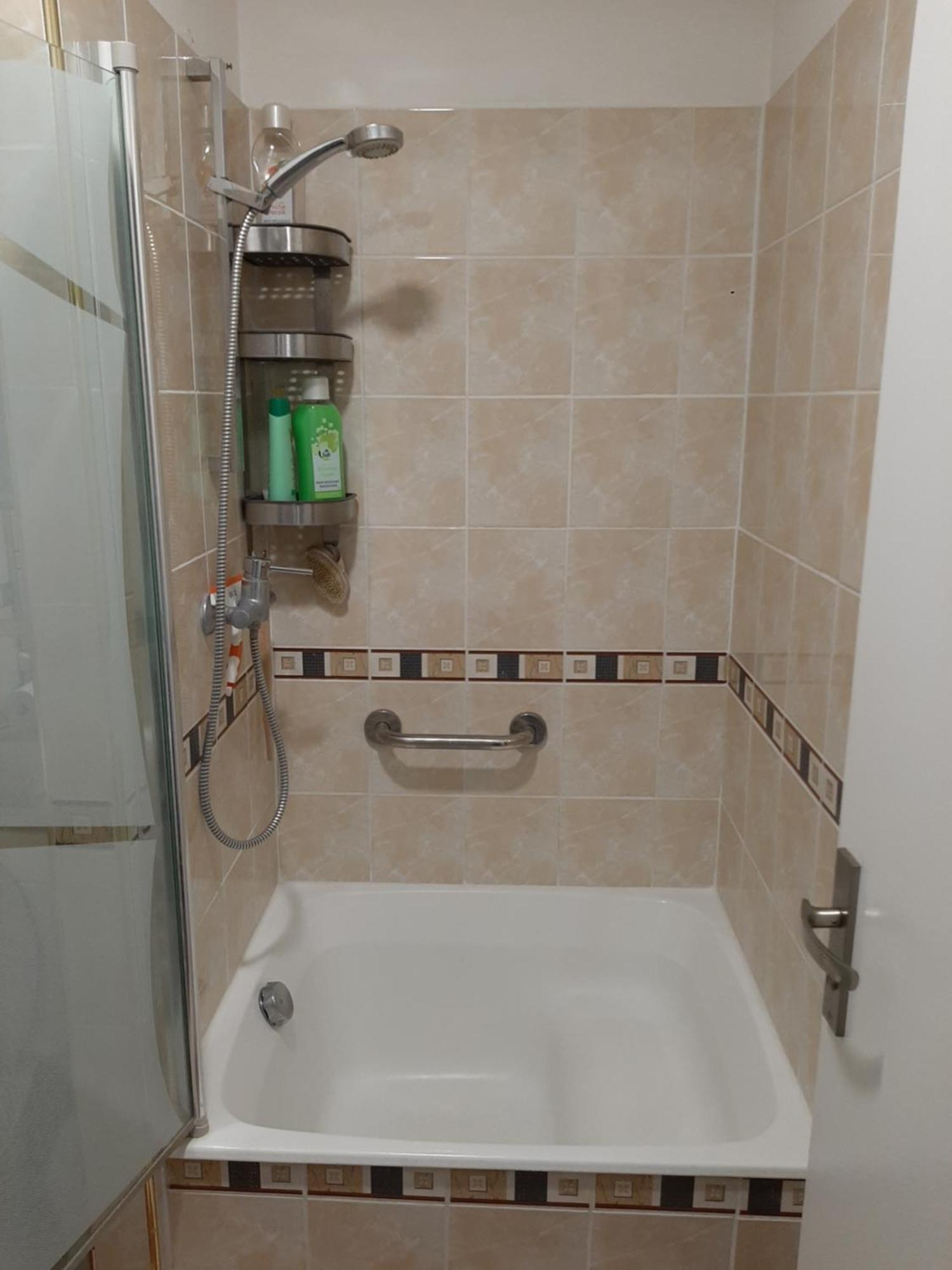 Pratique Et Calme Dans Centre De Evry Apartman Courcouronnes Kültér fotó