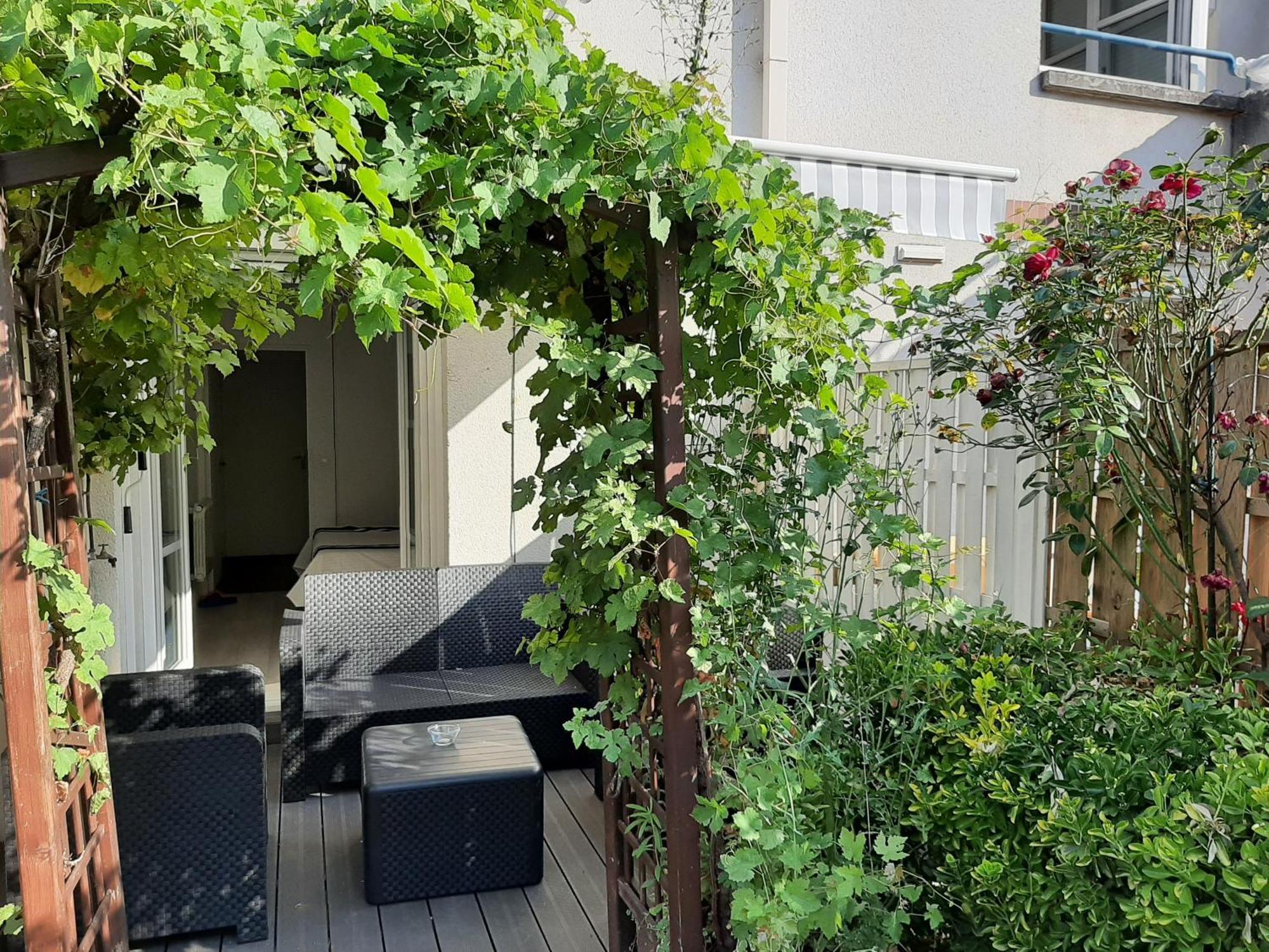 Pratique Et Calme Dans Centre De Evry Apartman Courcouronnes Kültér fotó